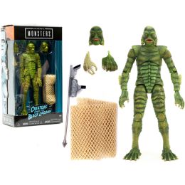 The Creature from the Black Lagoon 6.75" Moveable Figurine with Spear Gun and Fishing Net and Alternate Head and Hands "Universal Monsters" Series by