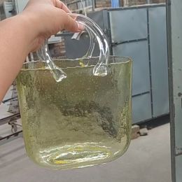 Creative transparent glass handbag fish tank vase decoration living room flower arrangement hydroponic decoration fish tank vase (Color: Light yellow)