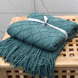 Nordic Knitted Throw Thread Blankets on the Bed Sofa Throw Travel TV Nap Blankets Soft Towel Bed Plaid Tapestry (Color: light green)